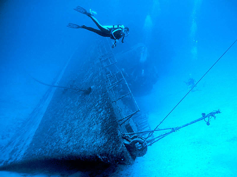Diving at the Wreck